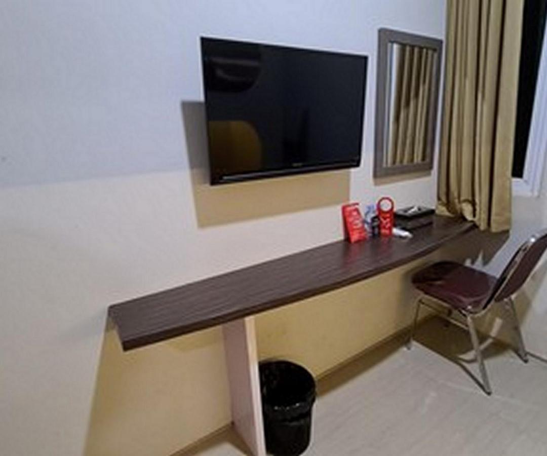 Gaia Asri Hotel Pamanukan Hilir Ngoại thất bức ảnh