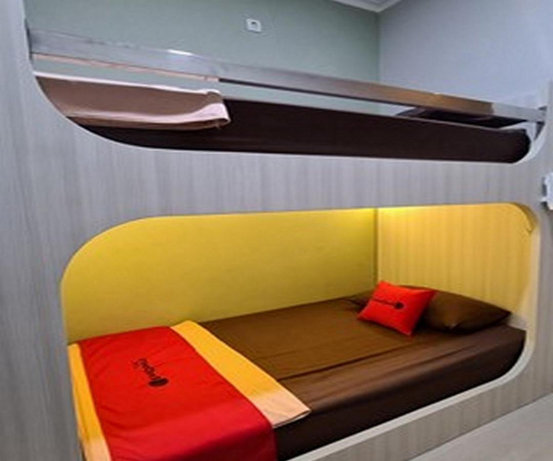 Gaia Asri Hotel Pamanukan Hilir Ngoại thất bức ảnh