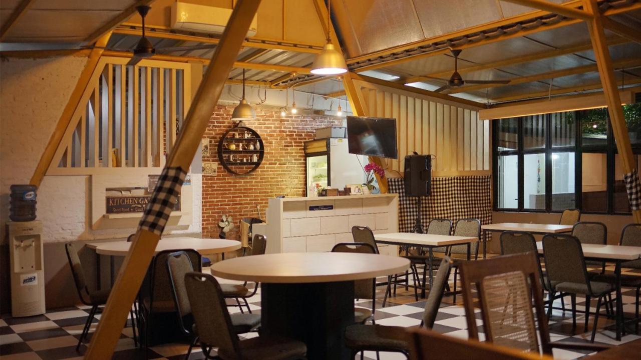 Gaia Asri Hotel Pamanukan Hilir Ngoại thất bức ảnh