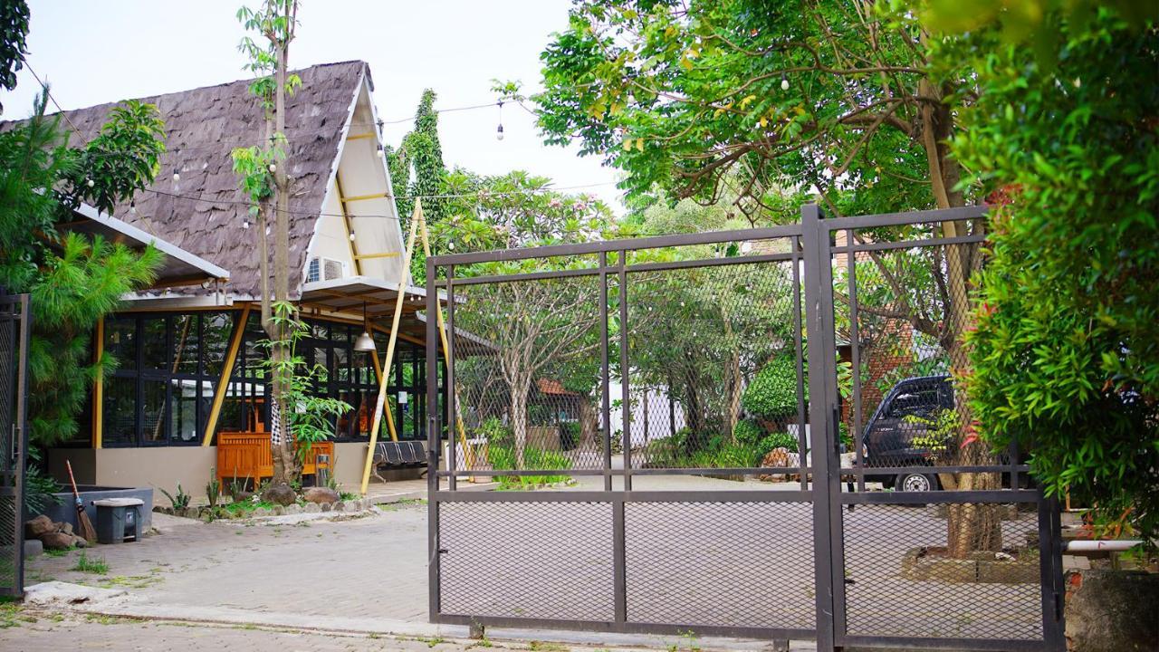 Gaia Asri Hotel Pamanukan Hilir Ngoại thất bức ảnh