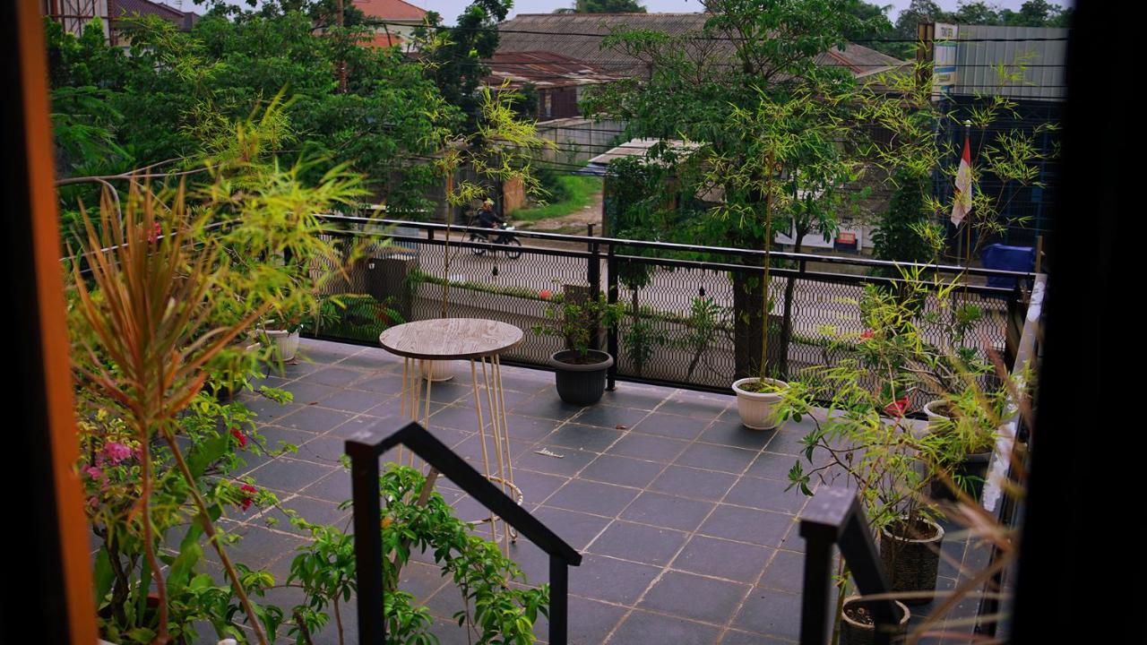 Gaia Asri Hotel Pamanukan Hilir Ngoại thất bức ảnh